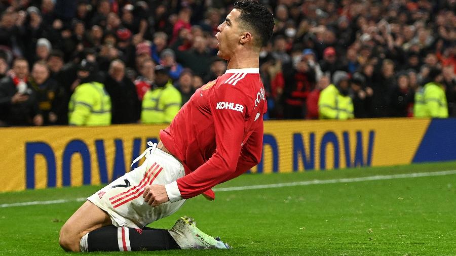 Cristiano Ronaldo comemora gol em jogo entre Manchester United e Brighton, pelo Campeonato Inglês -  Gareth Copley/Getty Images