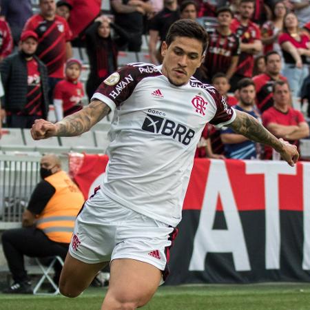 Pedro durante partida contra o Athletico - 	Robson Mafra/AGIF