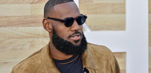 LeBron vira chacota por 'escutar' rappers antes de lançarem música