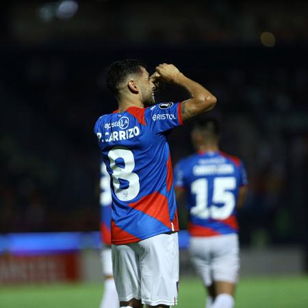 Carrizo comemora seu gol pelo Cerro Porteño sobre o Fortaleza na Libertadores - Reprodução/Conmebol