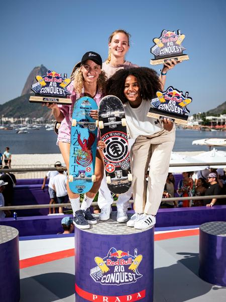 Roos Zwetsloot ficou com o primeiro lugar do pódio do Rio Conquest, Gabi Mazetto em segundo, e Vitória Mendonça em terceiro - Marcelo Maragni / Red Bull Content Pool