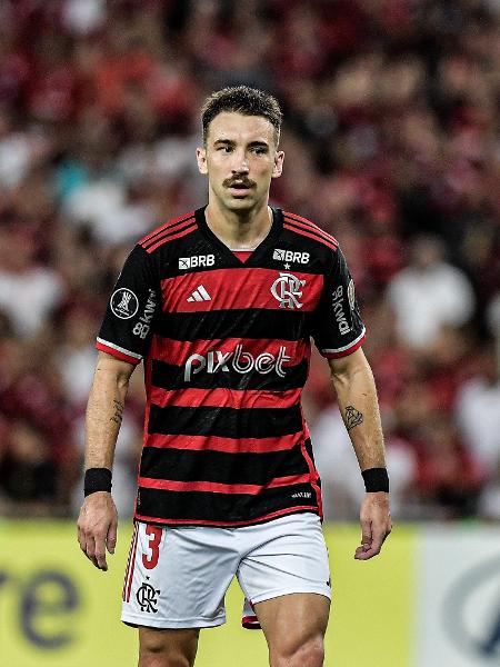 Léo Ortiz estreou pelo Flamengo com um gol na vitória por 2 a 0 sobre o Palestino, pela Libertadores