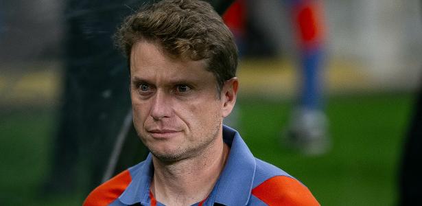 Fernando Seabra relembra surpreendente demissão do Cruzeiro no futebol brasileiro