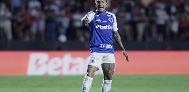 Dudu exclui publicações com camisa do Cruzeiro ao se aproximar do Atlético-MG