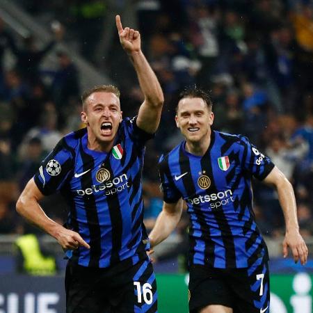 Frattesi, da Inter de Milão, comemora gol sobre o Barcelona em partida da Champions League Frattesi, da Inter de Milão, comemora gol sobre o Barcelona em partida da Champions League