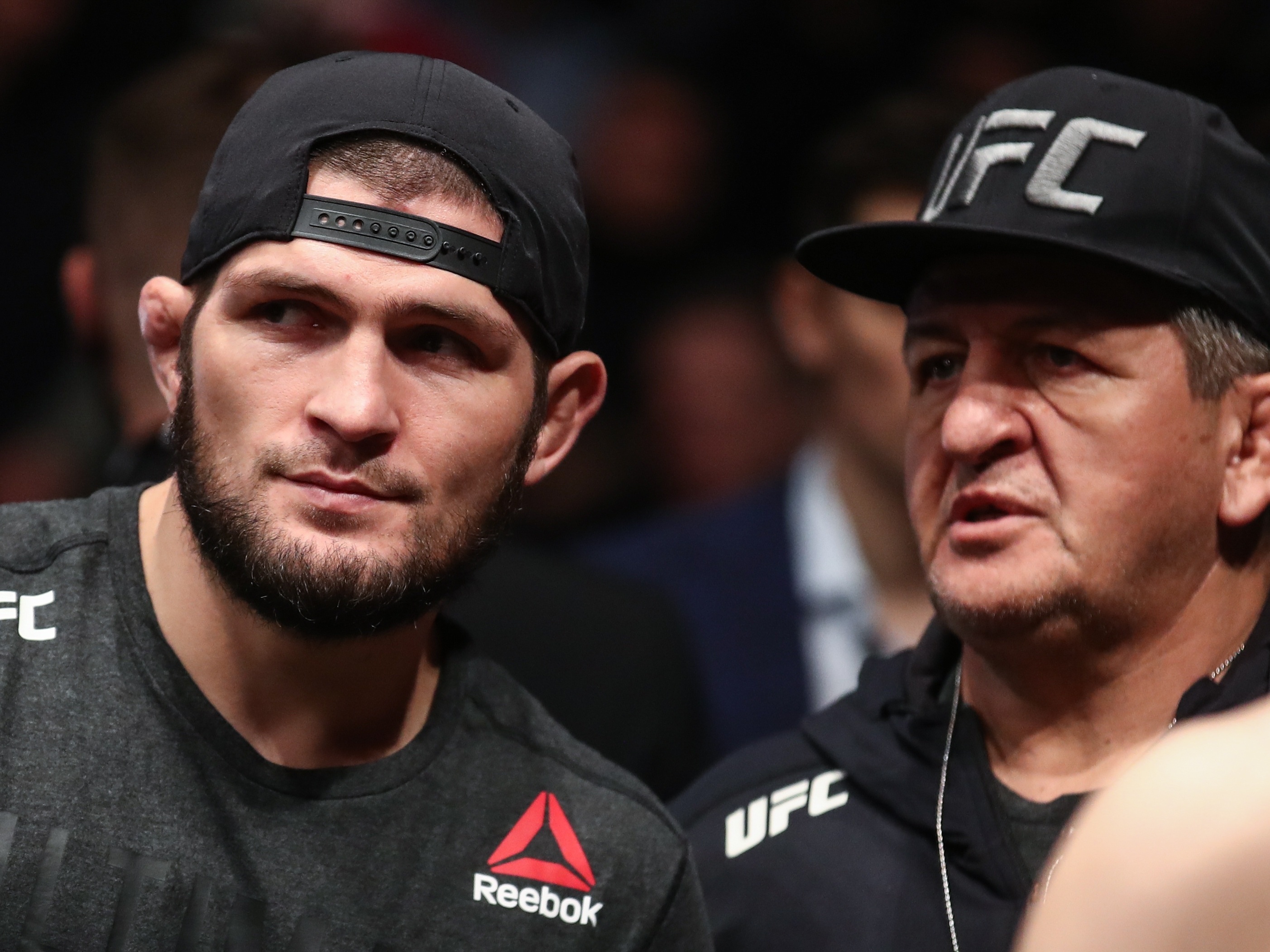 Após morte do pai, Khabib Nurmagomedov terá luta por cinturão no