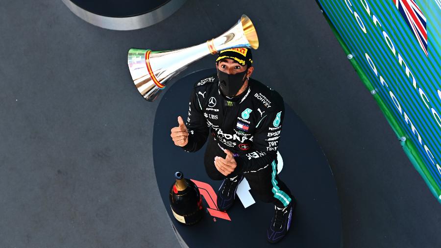 Lewis Hamilton comemora vitória no Grande Prêmio da Espanha - Clive Mason - Formula 1/Formula 1 via Getty Images