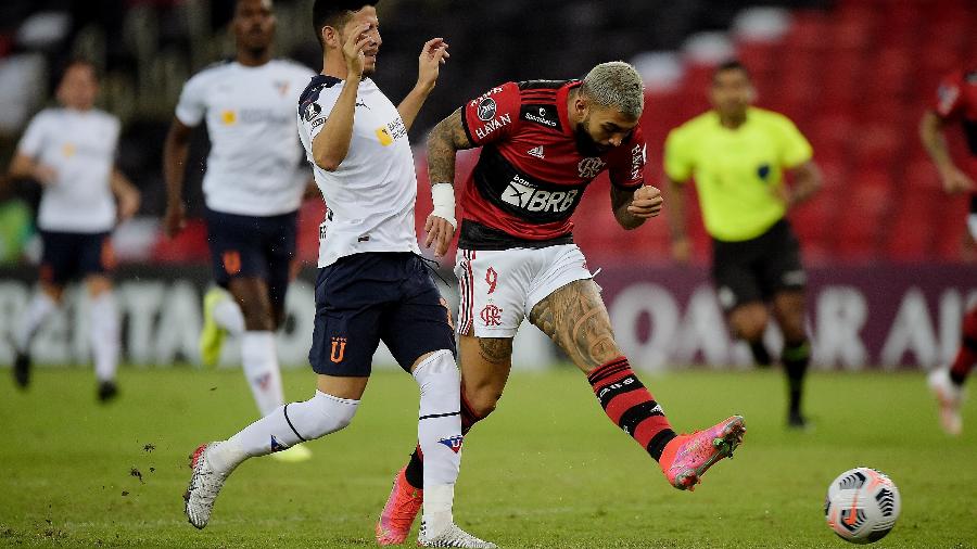 O atacante Gabigol, do Flamengo, em ação contra a LDU, pela 5ª rodada da Libertadores  - Staff Images / Conmebol