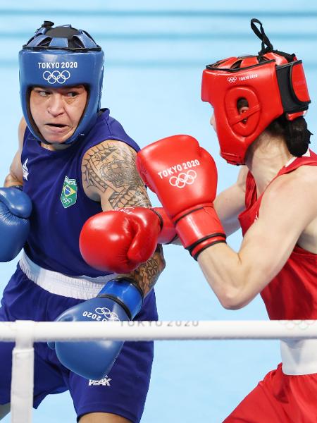 Beatriz Ferreira, a Bia, na final dos pesos leves do boxe feminino nas Olimpíadas de Tóquio