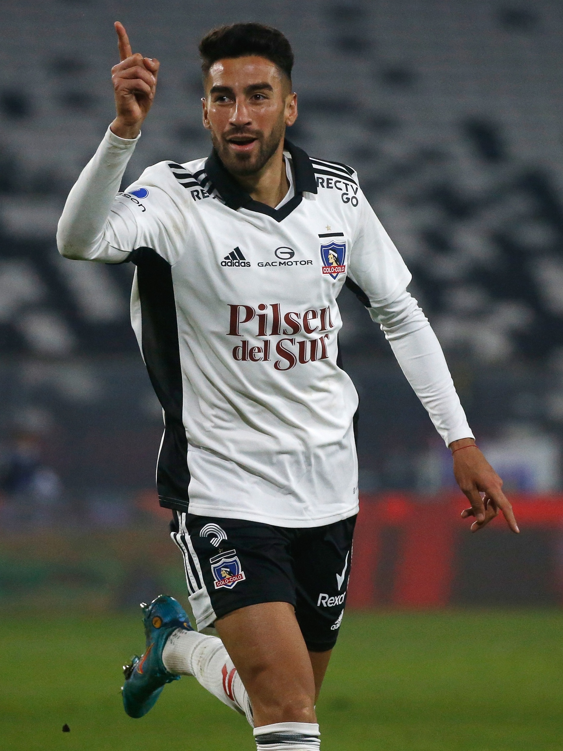 Colo-Colo 2 x 0 Internacional: os gols, VAR vê mão de Edenílson, e os  principais lances do jogo da Copa Sul-Americana