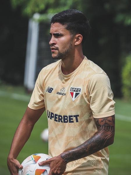 Rodrigo Nestor durante treino do São Paulo