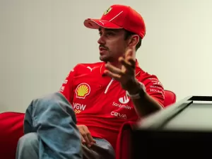 Leclerc está mostrando neste ano um novo lado como estrategista da Ferrari