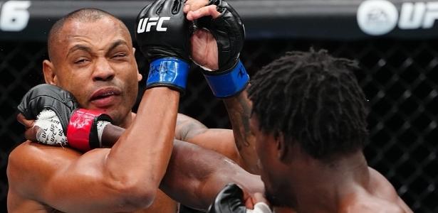 Brutal! César Almeida perde por nocaute para rival de Aruba no UFC 329