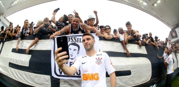Apresentado à torcida no domingo (13), Boselli está apto a estrear - Rodrigo Coca/ Ag. Corinthians