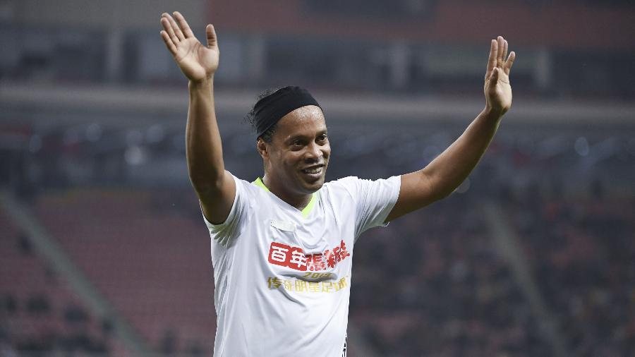 Ronaldinho Gaúcho durante jogo de lendas do futebol na China, em novembro - Xue Yuge/Xinhua