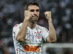 Corinthians fica perto de quitar dívida de quase R$ 6 milhões com Boselli