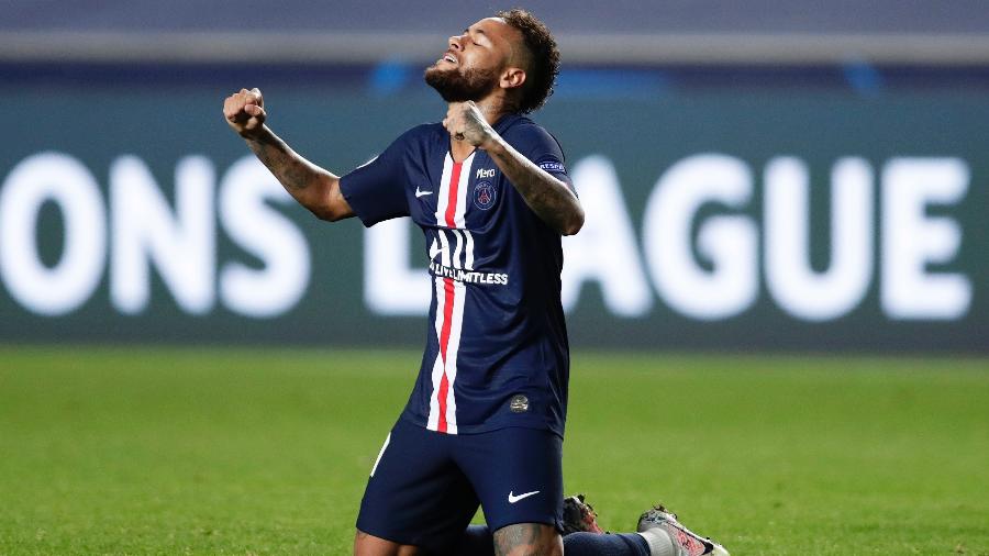Apesar de chegar com o PSG à final da Liga dos Campeões, Neymar perdeu pontos em FIFA 21 - Manu Fernandez/Pool via Getty Images