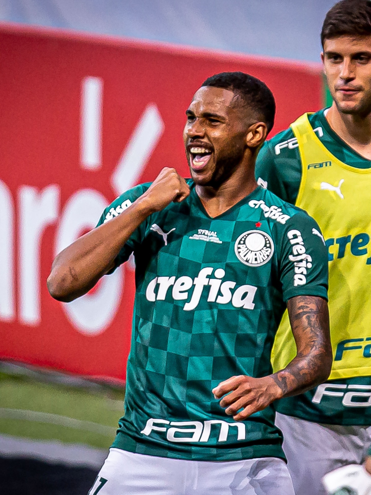 Wesley suspenso para a volta contra o Grêmio, este seria seu