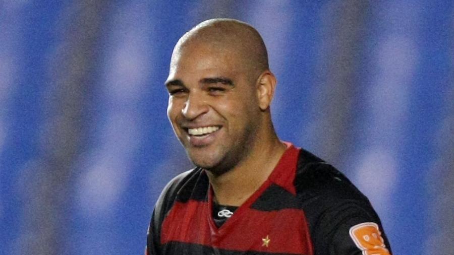 Adriano Imperador foi campeão brasileiro com o Flamengo em 2009 - LatinContent via Getty Images