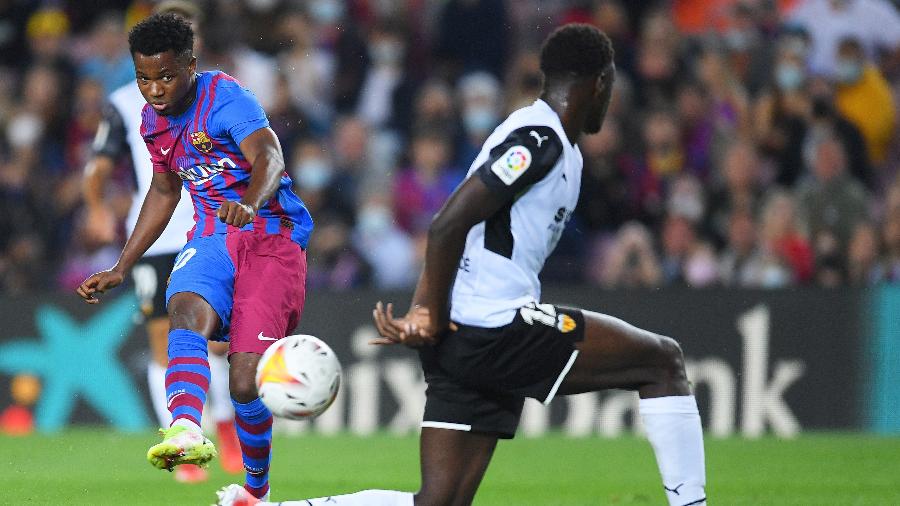 Ansu Fati comemora gol marcado pelo Barcelona - Alex Caparros/Getty Images