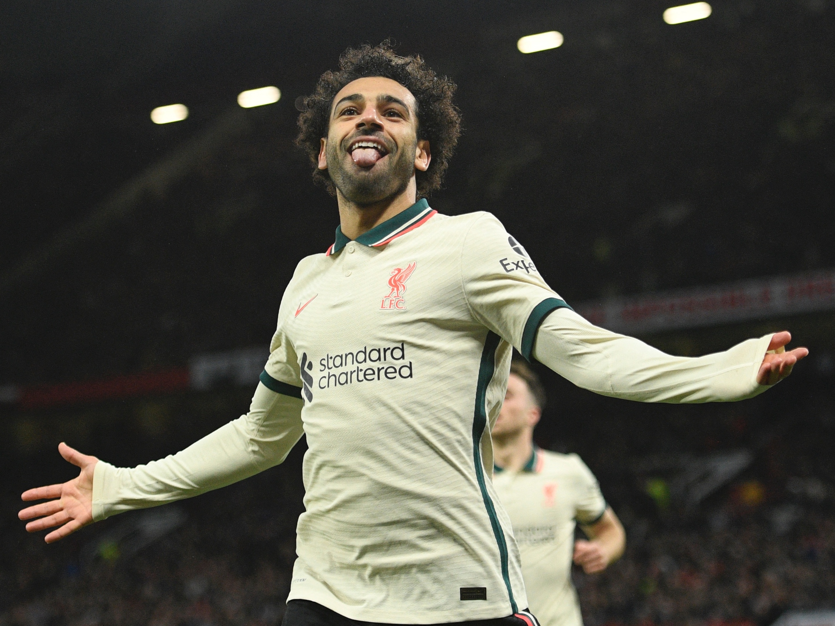 Salah, do Liverpool, quebra recorde de ídolo do Arsenal com gol na Europa  League