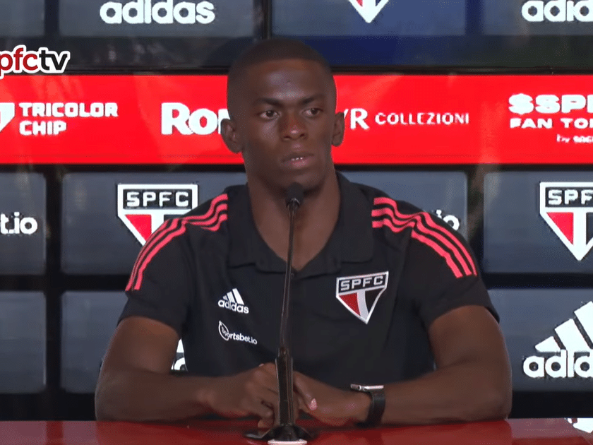 Novo camisa 20, Andrés brinca sobre novos companheiros: 