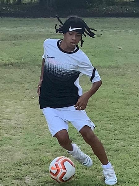 Wenrry, conhecido como "Ronaldinho Japonês", nova joia da base do Santos - Divulgação/Facebook