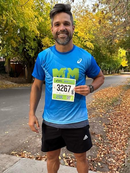 Diego Ribas já concluiu uma prova em 2023, a Meia-Maratona de Mendoza. - Reprodução/Instagram