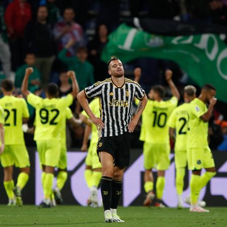 Gatti, zagueiro da Juventus, lamenta gol contra marcado na partida contra o Sassuolo, pelo Campeonato Italiano