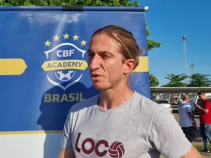 Flamengo anuncia Filipe Luís como novo técnico do sub-20