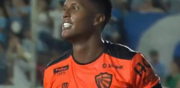 São Luiz conquista Recopa Gaúcha ao vencer Grêmio em jogo polêmico.