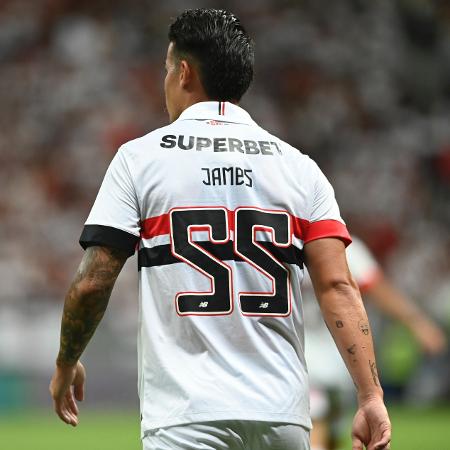 James Rodríguez em ação com a camisa do São Paulo
