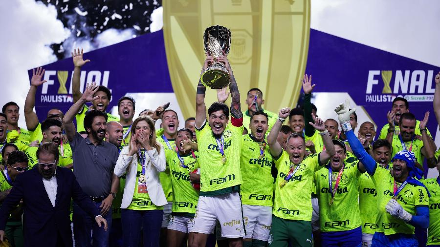 Palmeiras ergue taça do título do Campeonato Paulista de 2024