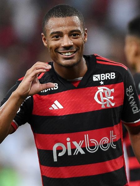 De La Cruz festeja gol do Flamengo sobre o São Paulo em jogo do Campeonato Brasileiro -  ALEXANDRE DURÃO/ZIMEL PRESS/ESTADÃO CONTEÚDO