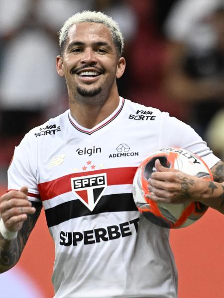 São Paulo será atração da Record às 19h30 no Paulistão nesta quarta-feira (19) São Paulo será atração da Record às 19h30 no Paulistão nesta quarta-feira (19)