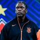 Seedorf teve in&iacute;cio terr&iacute;vel no Corinthians, avalia R&ocirc;mulo Mendon&ccedil;a