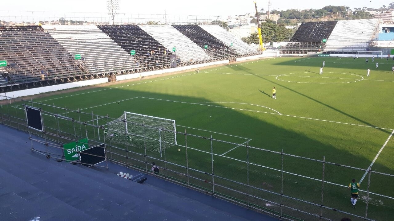 Arena Botafogo foi criada para suprir ausências de Engenhão e Maracanã no Brasileiro - Bernardo Gentile/UOL