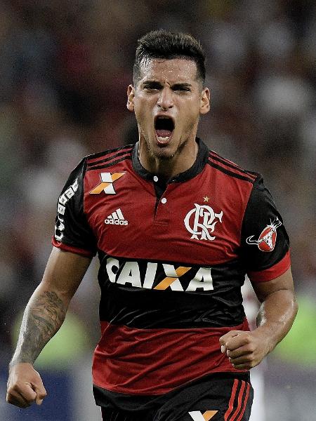 "Tenho certeza que o Flamengo vai fazer de tudo para sair campeão na minha casa", diz o lateral Miguel Trauco - Alexandre Loureiro/Getty Images