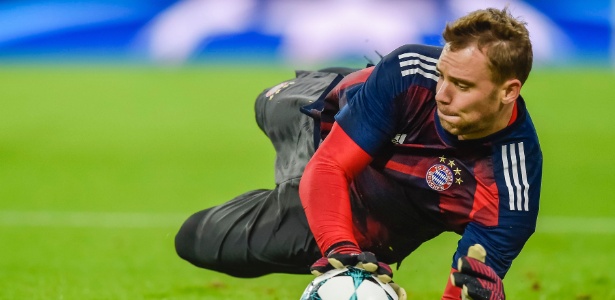 Neuer sofreu lesão no pé durante treinamento do Bayern, na segunda - AFP PHOTO / GUENTER SCHIFFMANN