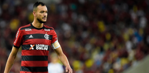 Réver, zagueiro do Flamengo, está perto de acordo com o Atlético-MG para 2019 - Thiago Ribeiro/AGIF