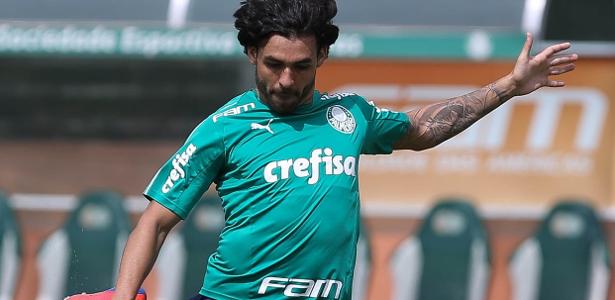 Ricardo Goulart treina com bola no Palmeiras nesta terça-feira (12) - Cesar Greco/Ag. Palmeiras