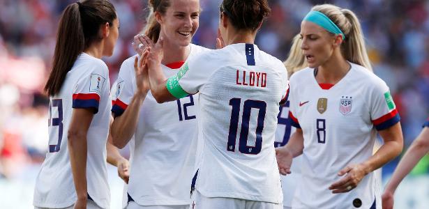 Mundial de Clubes feminino com 12 times entra na pauta em novo calendário -  23/12/2021 - UOL Esporte