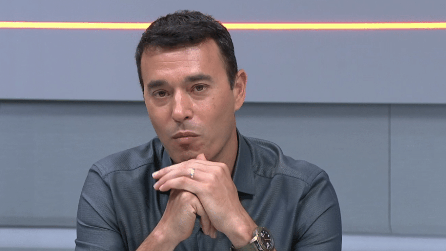 André Rizek, apersentador do Seleção SporTV, se declara para Andrea Sadi - Reprodução/SporTV
