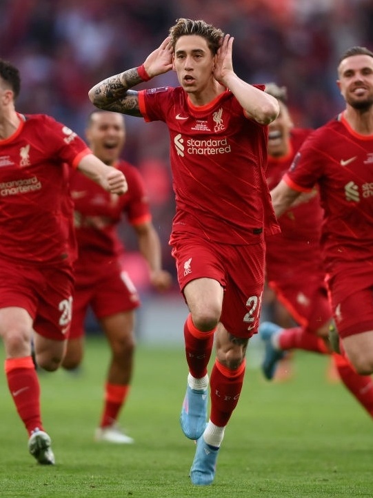City deixa vitória escapar nos minutos finais, virada do Liverpool em jogo  de sete gols Os resultados do dia na Premier League