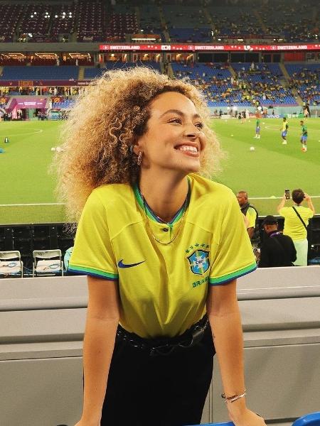 Modelo e influenciadora Julia Rodrigues acompanha Brasil x Suíça na Copa - Reprodução