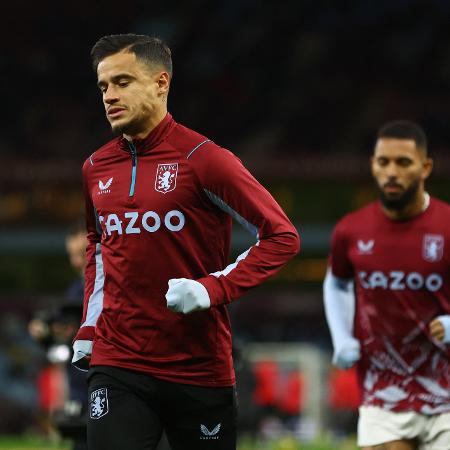 Philippe Coutinho antes de partida entra Aston Villa e Liverpool, pelo Campeonato Inglês. - PAUL CHILDS/Action Images via Reuters