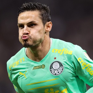 raphael-veiga-comemora-gol-do-palmeiras-