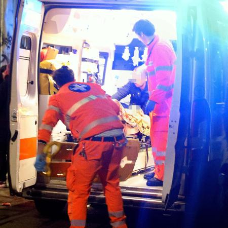 Homem é resgatado após briga entre torcedores de PSG e Milan