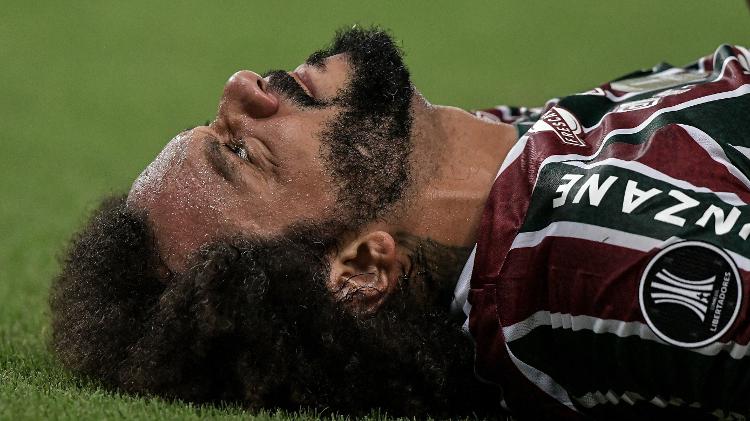 Lateral sofreu com desgaste físico em retorno ao futebol brasileiro