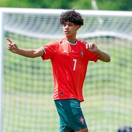 Cristiano Ronaldo Jr. fez estreia pela seleção de Portugal Cristiano Ronaldo Jr. fez estreia pela seleção de Portugal